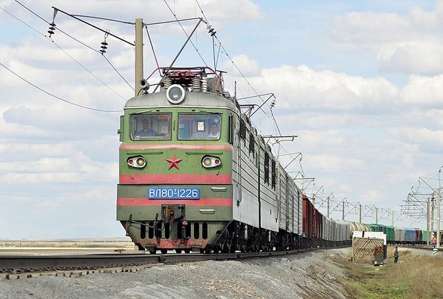 Быть с Родиной, жить ее судьбой, побеждать вместе с ней  путь